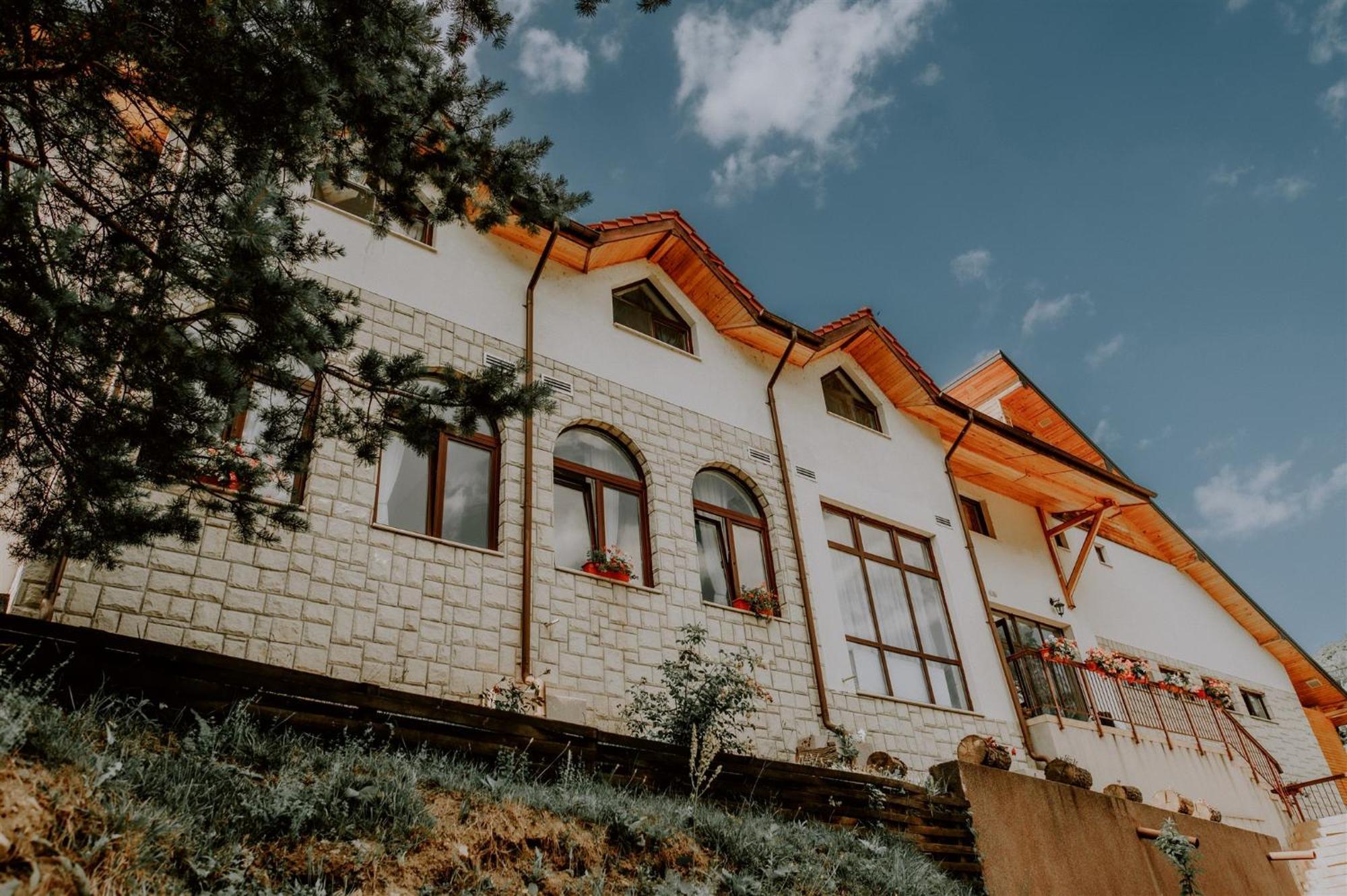 Pensiunea Poiana Verde Slănic-Moldova Exteriér fotografie