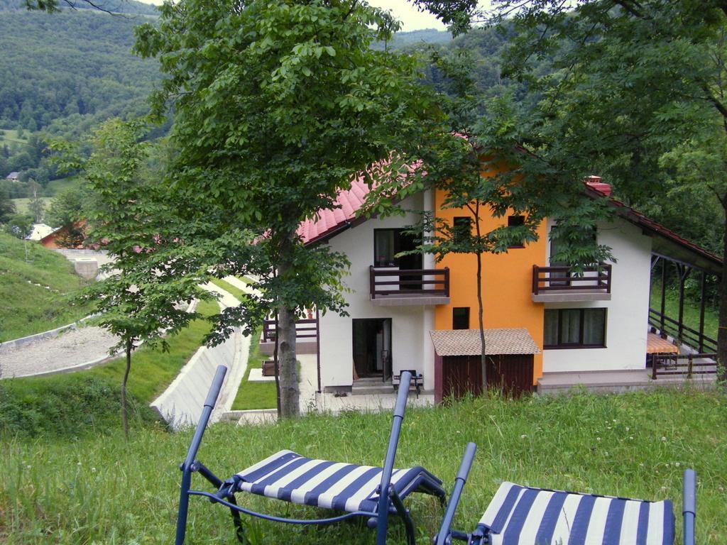 Pensiunea Poiana Verde Slănic-Moldova Exteriér fotografie