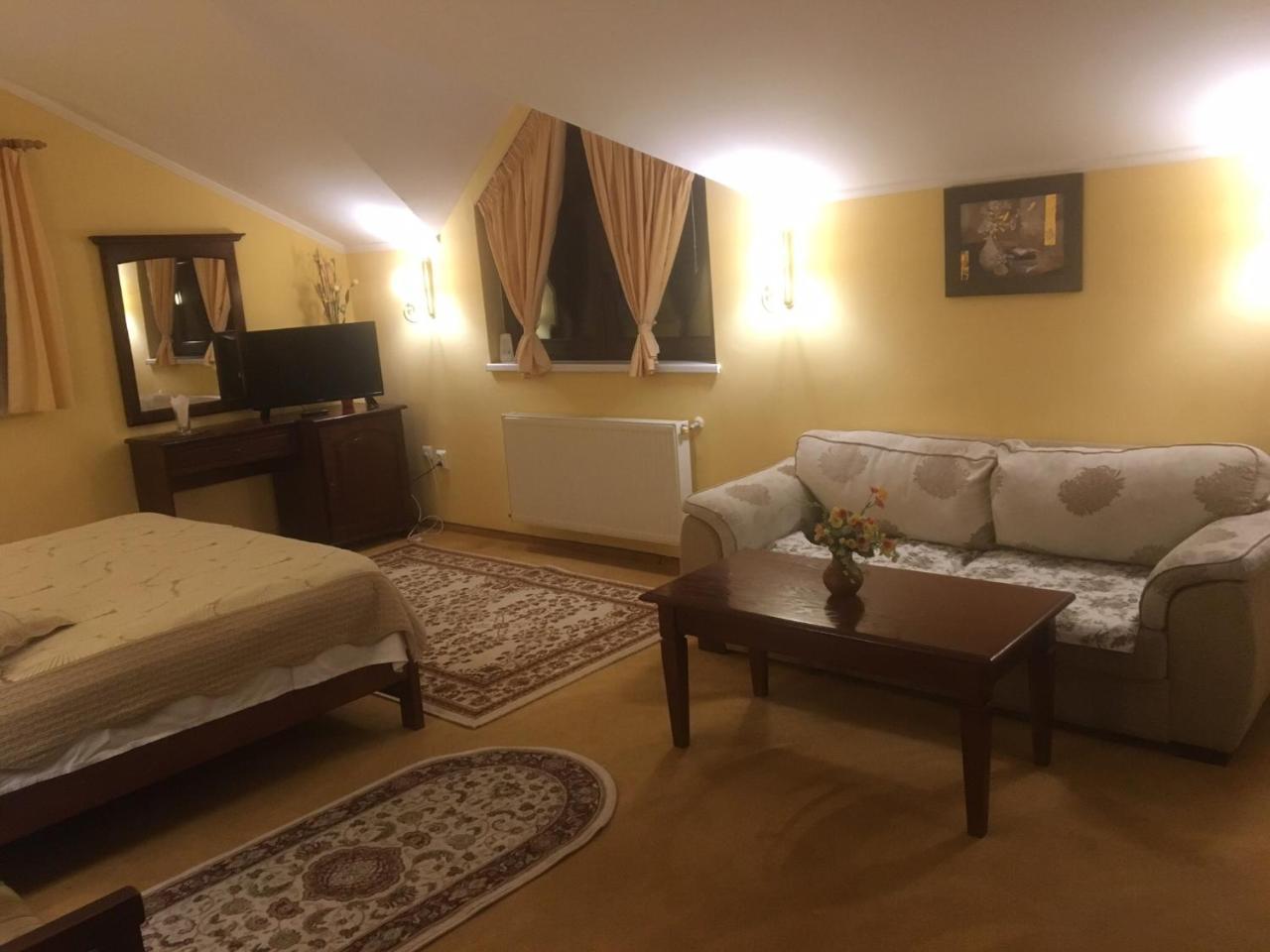 Pensiunea Poiana Verde Slănic-Moldova Exteriér fotografie